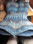 Knitting on needles of high collar